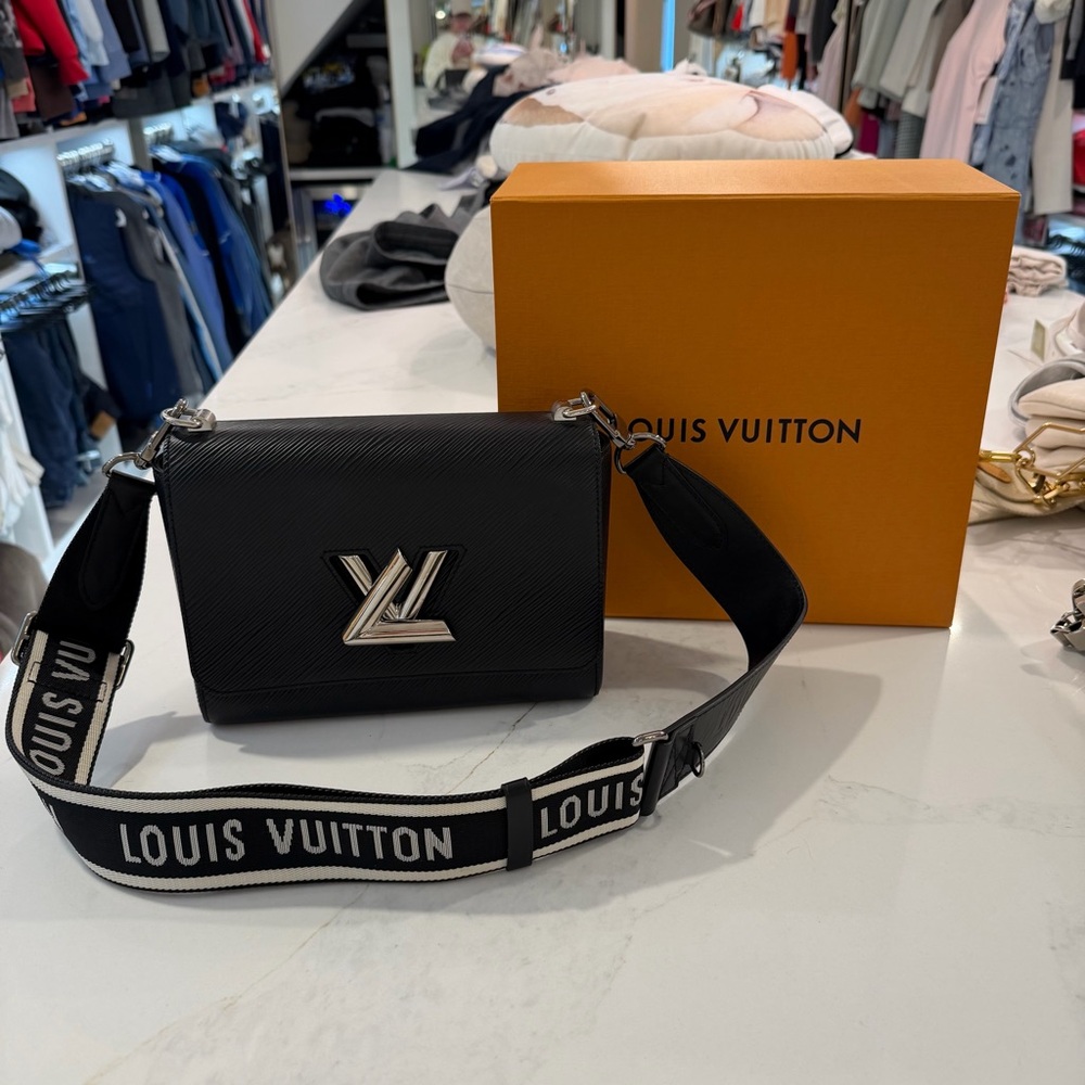Louis Vuitton Black Epi Leather Shoulder Bag with Gold V-Twist Hardware